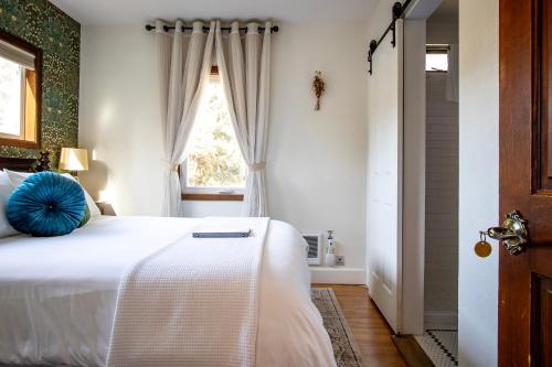 Historic Hotel Packwood in Packwood (WA)