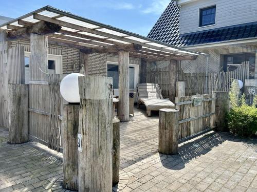 Bude-4 in บูซูเมอร์ ไดช์เฮาเซิน