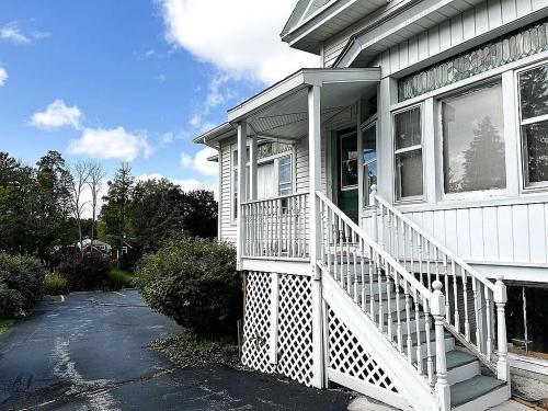 A szálláshely kívülről, Riverside Escape with Water Access in Auburn in Auburn