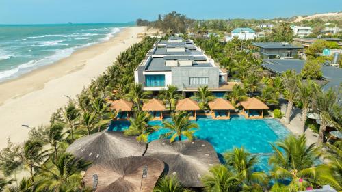 Ruby Ocean Villa & Resort