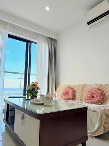 Two-Bedroom Apartment with City View image 6