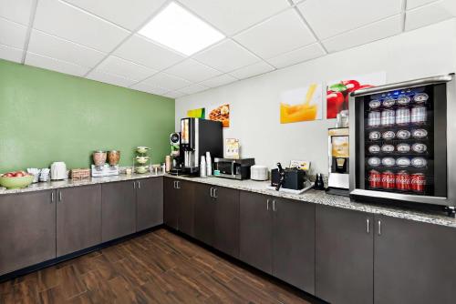 Quality Inn Raeford - image 6