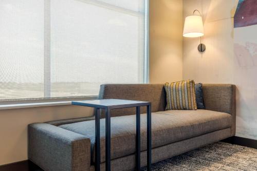 681718001 Cambria Hotel Davenport Quad Cities