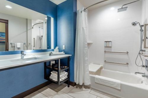 681718054 Cambria Hotel Davenport Quad Cities