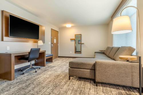 681718075 Cambria Hotel Davenport Quad Cities