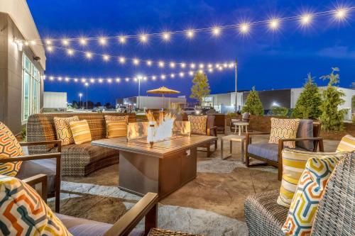 681718102 Cambria Hotel Davenport Quad Cities