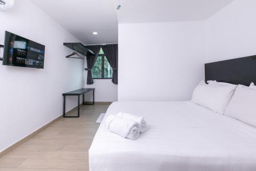 E Hotel Kulim Room Type - Deluxe Queen Room