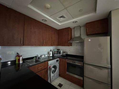 Lake View 1br apartment JLT 1 min to metro, Dubai (Foto 10)