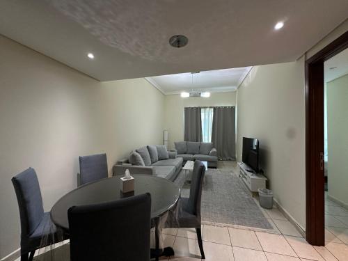 Lake View 1br apartment JLT 1 min to metro, Dubai (Foto 8)