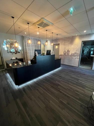 Фойє, Logis Hotel Victor Hugo & Spa in Безансон