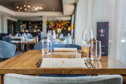 Restaurante, Paal 8 Hotel aan Zee in Terschelling