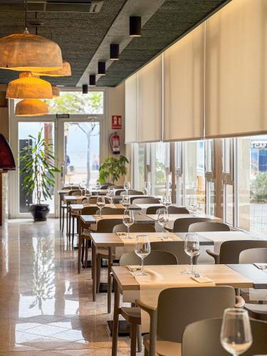 Restaurant, Hotel Marina in Roses