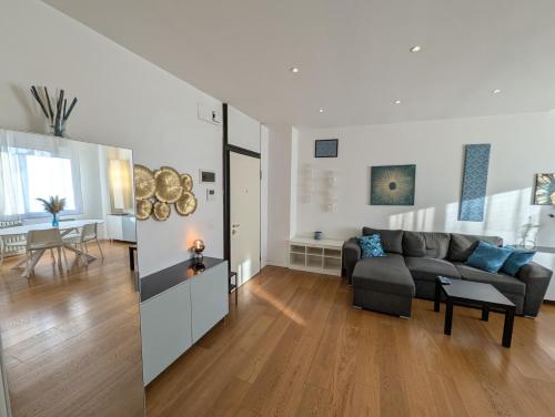  Convenient Family apt with Private Parking in Mestre