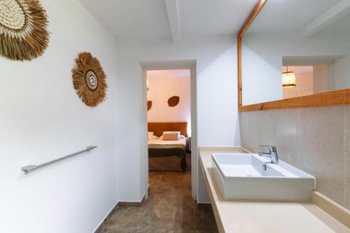 Can Guasch – Sant Francesc Xavier, NJ