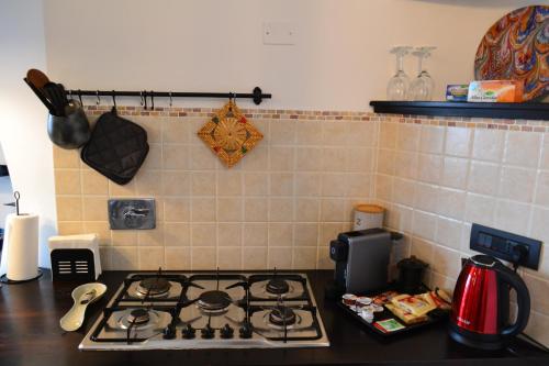 virtuve, Casa dell' Artista - Tamerò Estates (Casa dell' Artista - Tamero Estates) in Montopoli Di Sabina