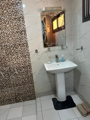 Fa Imo D in Grand-Yoff