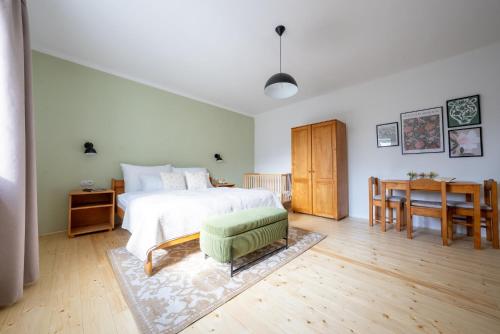 Triple Room with Private Bathroom