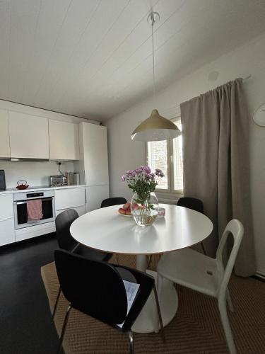 Large House - Sauna, Backyard & Tranquility in Toivola