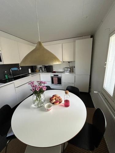 Large House - Sauna, Backyard & Tranquility in Toivola