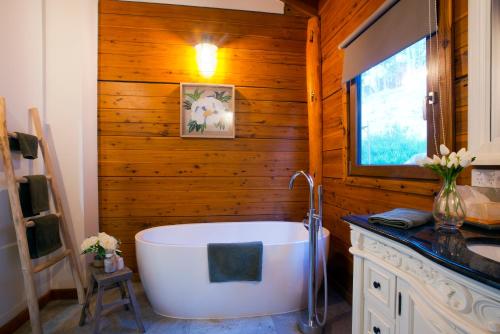 Vannas istaba, Appalachian High Country Retreat in Bonnie Doon