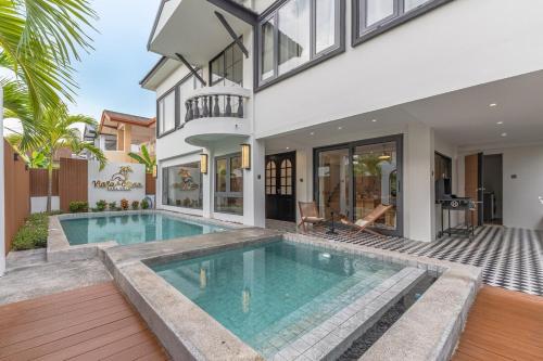 Viola & Olivia Pool villa, Beachfront Pattaya, Jomtien Beach