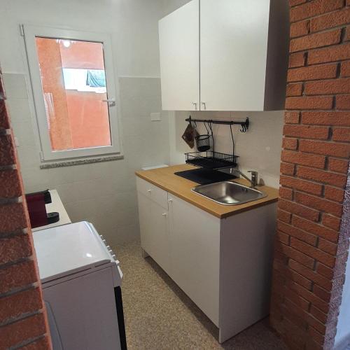 2 bedrooms, 3 beds