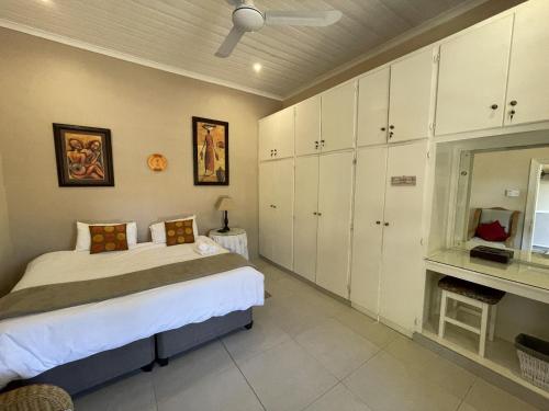1 queen bed