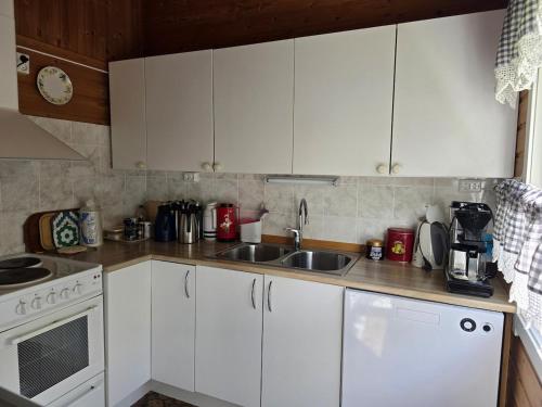 Konyha, The cabin in Saltstraumen in Saltstraumen