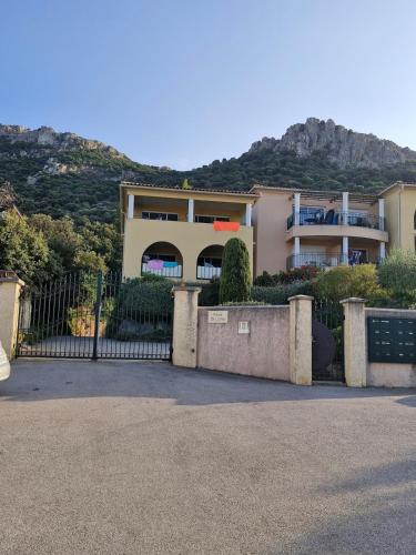 Nidu Di Lume, Charmant T3, 2 chambres, vue mer in อัลจาโชลา