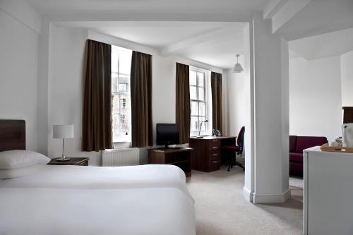 Goodenough College – University Residence - image 7