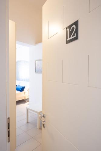 Opera Suite - image 4