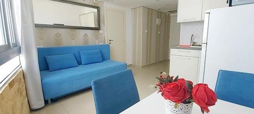 apart hotel tlv/bat yam beach front 834 in Bat Yam
