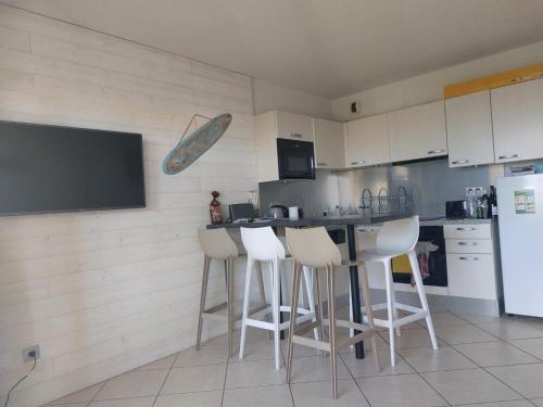 Nidu Di Lume, Charmant T3, 2 chambres, vue mer in อัลจาโชลา