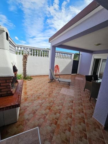 Atina and Tara - Location saisonnière - Peroj