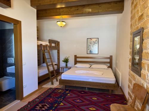 Ana Rest House Hostel Berat – Berat, IA
