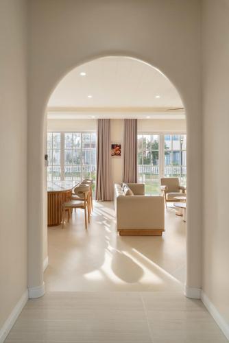 Sunshine Beach Villa - Novaworld Phan Thiết, Bình Tú