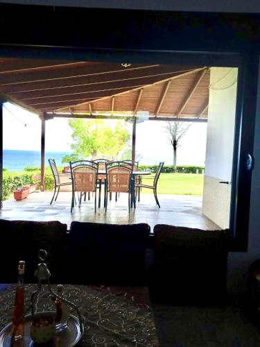 Villa Sea Esta in Platanitis Maronia