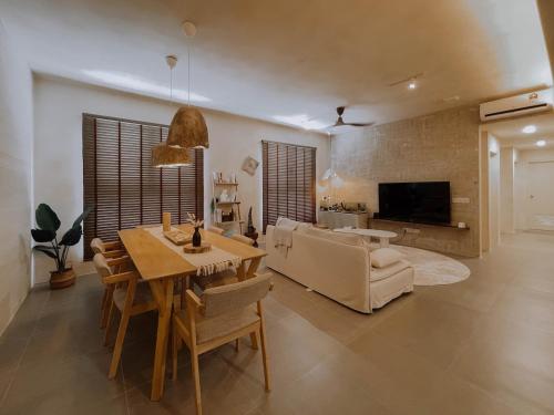 Utopia-More Than A Stay-Wabi-Sabi-6 Pax, Kuala Lumpur
