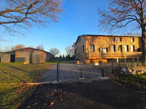 GästeKate - 280qm, Sauna, Kamin, Garten, 4 Hunde, an der Elbe in Wewelsfleth, Deutschland