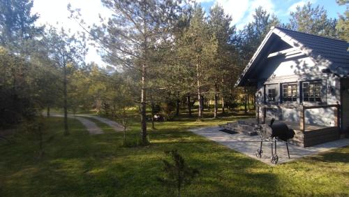 Skats, Põllu talu puhkemajake (Pollu talu puhkemajake) in Abula