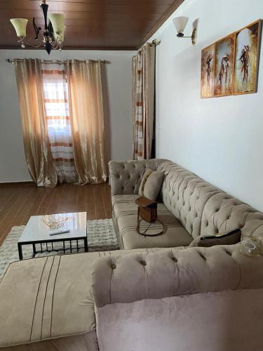 One-Bedroom Apartment image 3