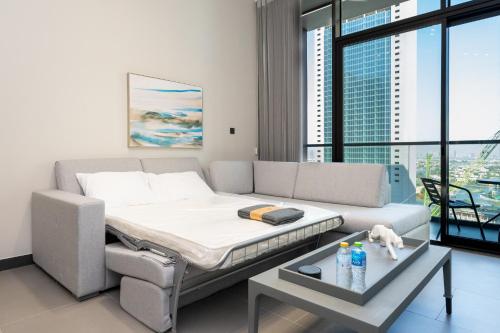 Brand New Luxury One Bedroom, Дубай (фото 6)
