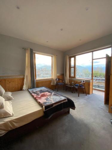 Skats, The Mount View Retreat in Nako