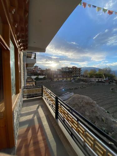 The Mount View Retreat in Nako
