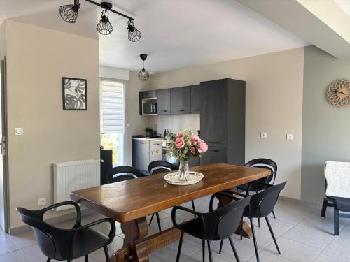 Maison cosy entre Paris Rouen et Deauville in Pont-de-l'Arche