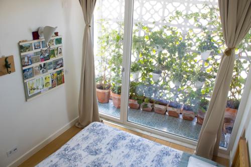 Votre chambre avec salle de bain privée et balcon végétal à Lisbonne Amoreiras - Your Room with private bathroom and balcony in Lisbon Amoreiras, Lisbon (photo 9)