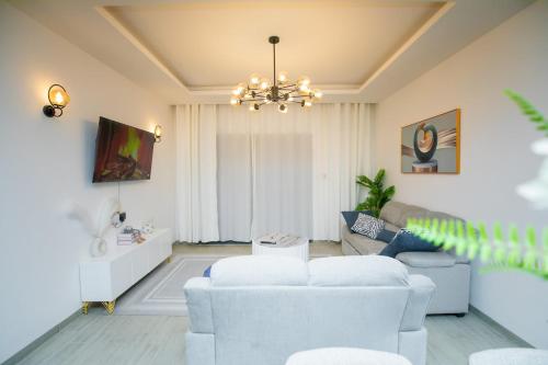 2Bed Apt in Lavington w Pool&Gym, Gatunga