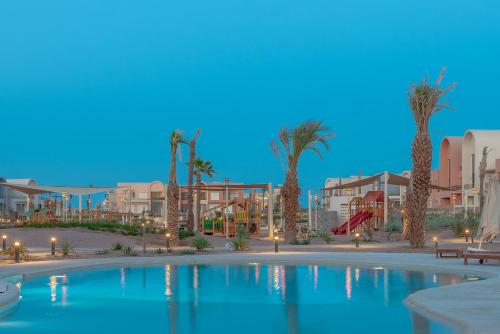 Chic 1 BR with private jacuzzi, Banī Ghālib (photo 2)