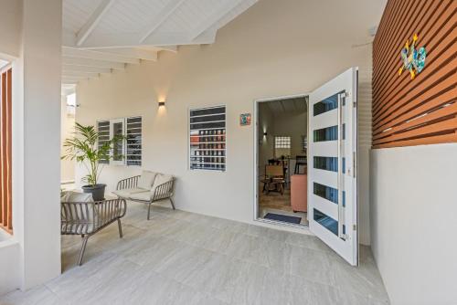 Bunita den Bario Apartments in Salina