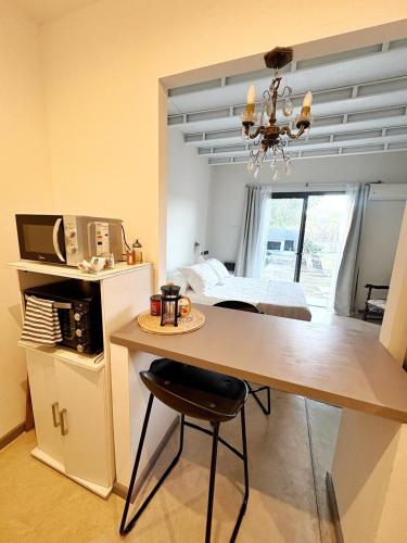 편의 시설/서비스, Acacia in 라스 에라스